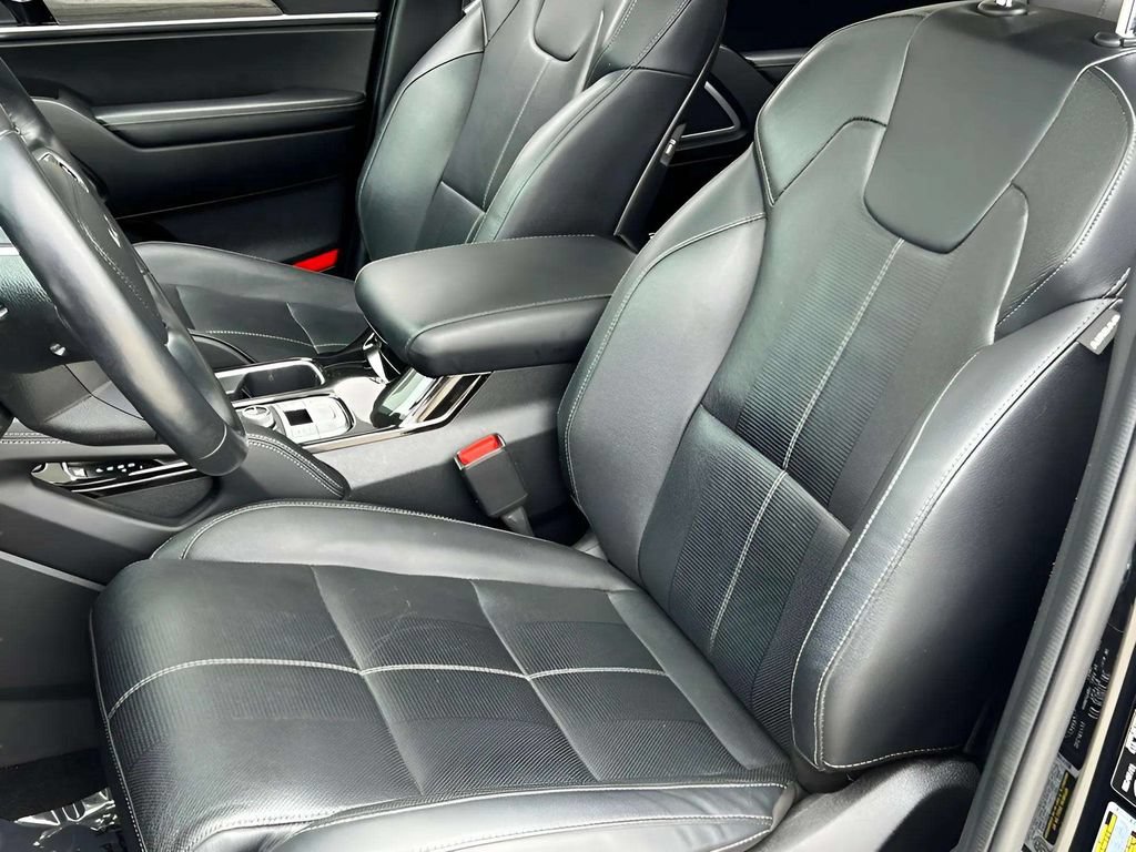 Used 2022 Kia Telluride SX AWD/4WD image 3