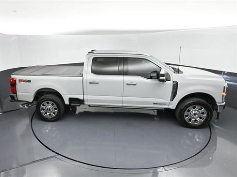 Used 2025 Ford F250 Lariat w/ Lariat Ultimate Package AWD/4WD image 45