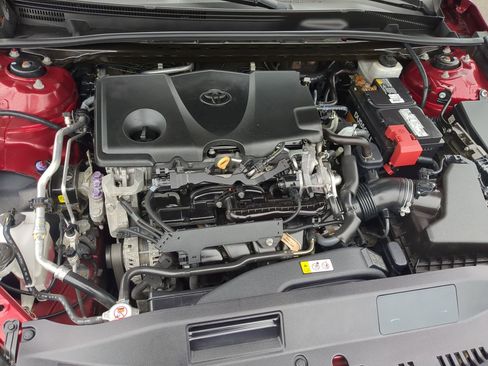 Used 2018 Toyota Camry LE FWD image 25