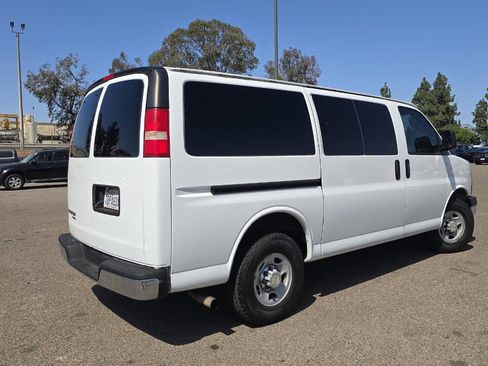 Used 2013 Chevrolet Express 2500 LS w/ Power Package RWD image 2