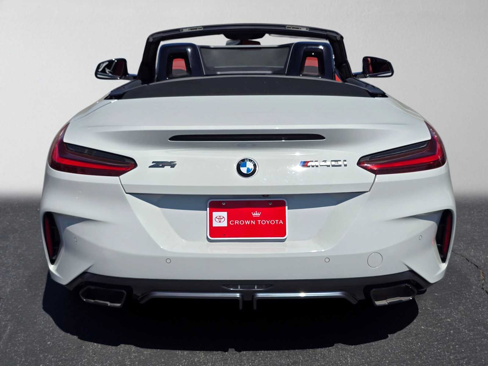 Used 2024 BMW Z4 M40i w/ Premium Package RWD image 4