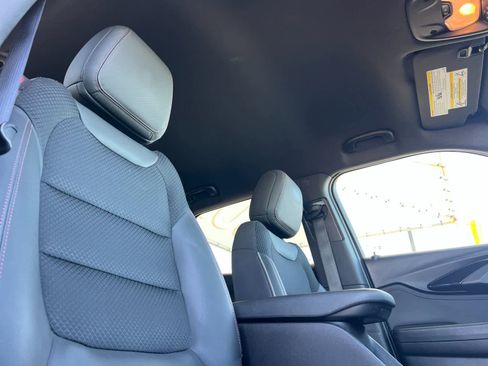 Used 2023 Chevrolet TrailBlazer RS w/ Convenience Package FWD image 18
