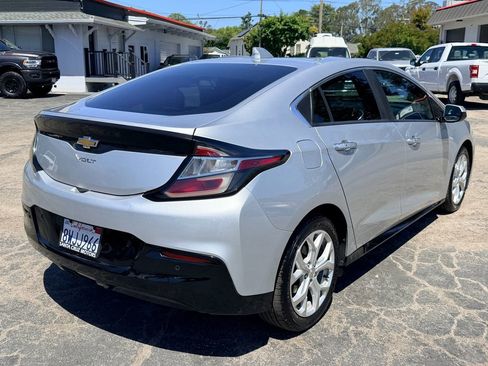 Used 2016 Chevrolet Volt Premier w/ Driver Confidence Package FWD image 6