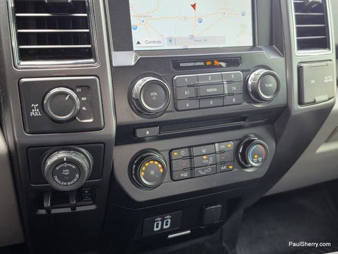 Used 2018 Ford F150 XLT w/ Equipment Group 302A Luxury AWD/4WD image 45