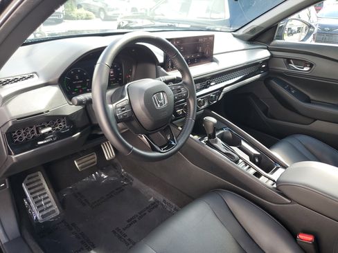 Used 2025 Honda Accord Sport image 21