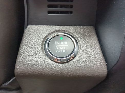 Certified 2021 Ford Expedition Limited image 27