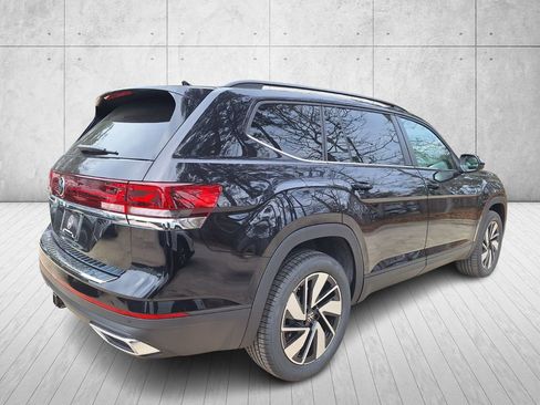 New 2026 Volkswagen Atlas SE image 5