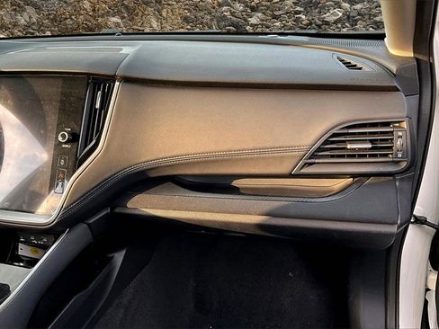 Used 2021 Subaru Legacy Premium image 14