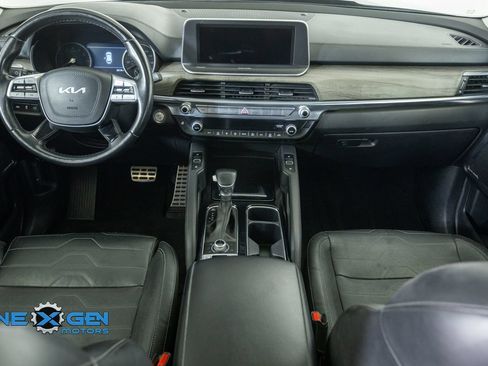 Used 2022 Kia Telluride SX w/ SX Prestige Package AWD/4WD image 32
