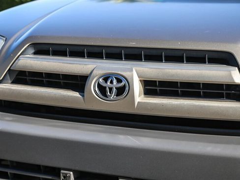 Used 2003 Toyota 4Runner SR5 image 6