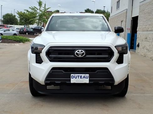 Used 2025 Toyota Tacoma SR RWD image 2
