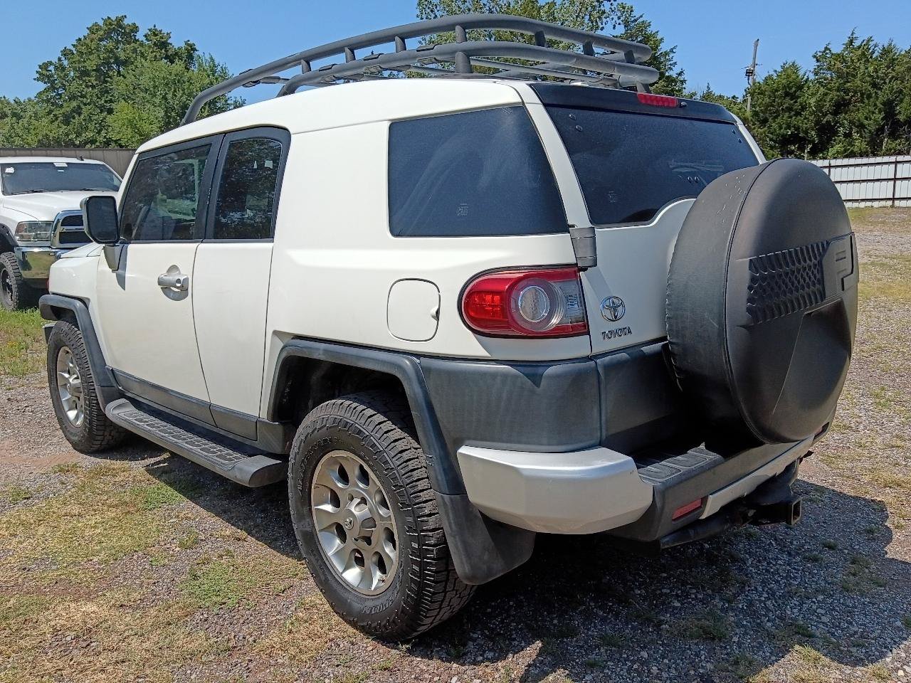 Used 2012 Toyota FJ Cruiser 2WD w/ Convenience Pkg image 7