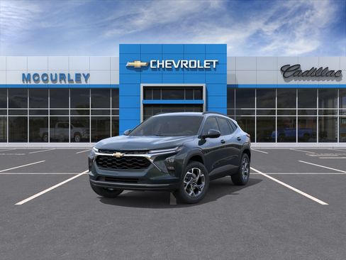 New 2026 Chevrolet Trax LT w/ Driver Confidence Package FWD image 8