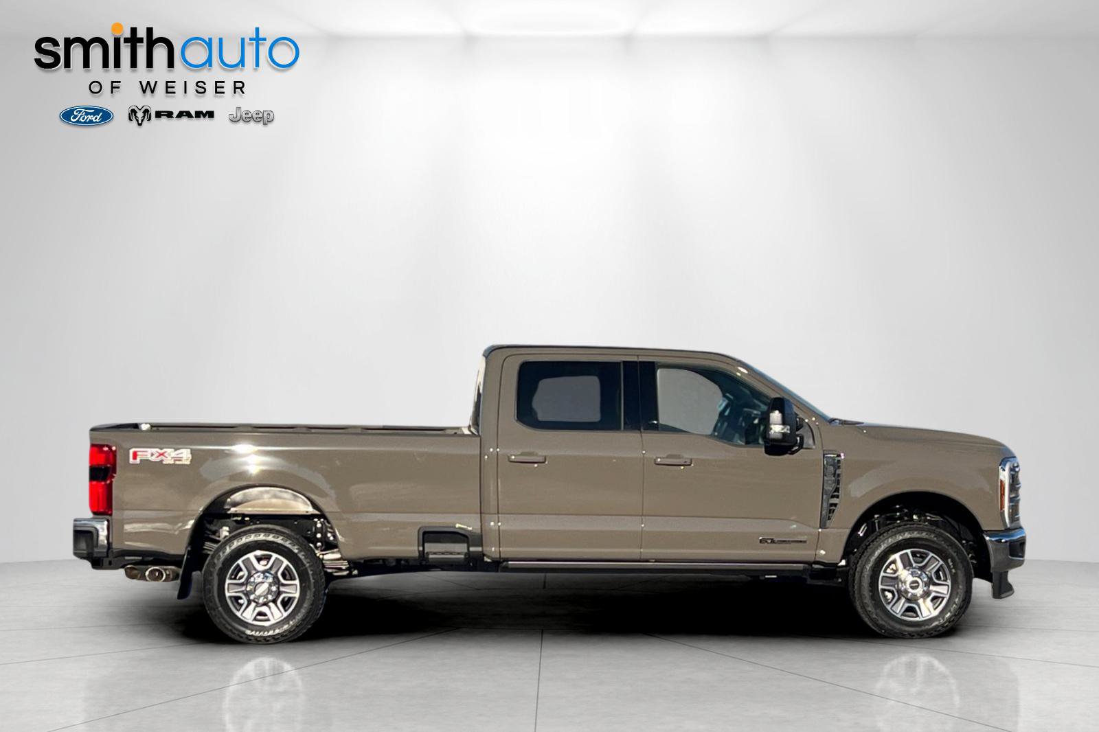 New 2026 Ford F350 Lariat w/ FX4 Off-Road Package AWD/4WD image 3