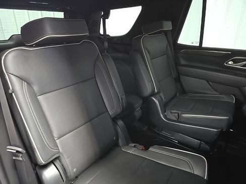 Used 2023 Chevrolet Tahoe Premier w/ Premium Package image 17