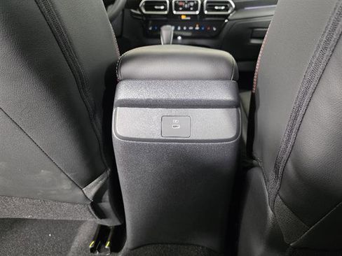 New 2026 Nissan Sentra SR w/ SR Premium Package FWD image 39