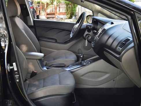 Used 2015 Kia Forte LX image 21