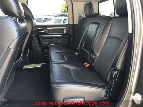 Used 2018 RAM 2500 Laramie w/ Sport Appearance Group AWD/4WD image 19