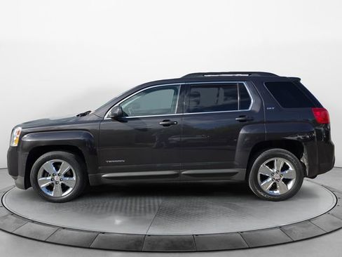 Used 2014 GMC Terrain SLT w/ Safety Package AWD/4WD image 2