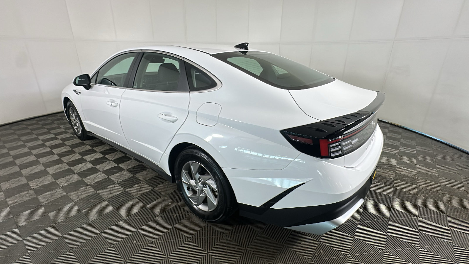 Certified 2026 Hyundai Sonata SE FWD image 5