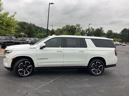 Used 2023 Chevrolet Suburban High Country w/ Premium Package 2 image 6