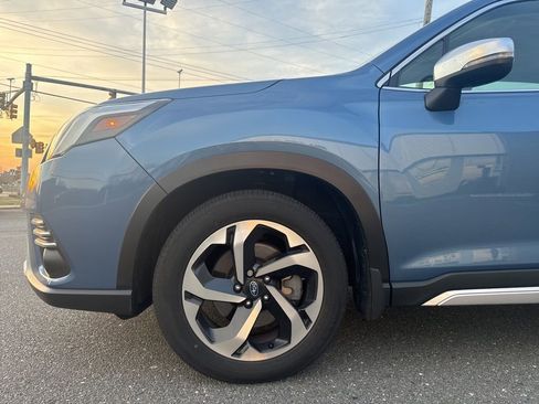 Used 2023 Subaru Forester Touring w/ Popular Package #2 image 7