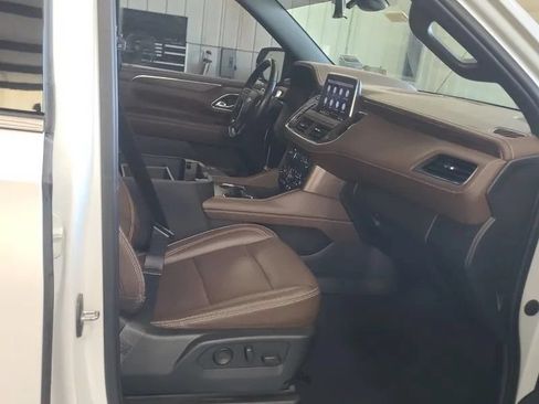 Used 2021 Chevrolet Tahoe High Country AWD/4WD image 11