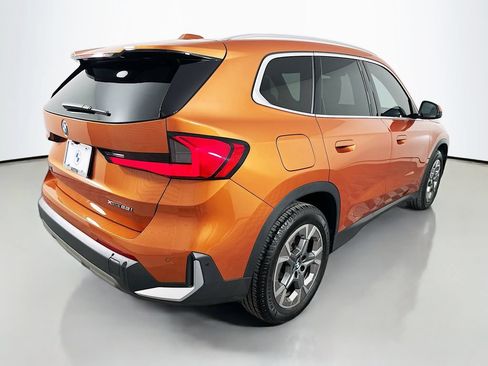 Used 2023 BMW X1 xDrive28i w/ Premium Package AWD/4WD image 5