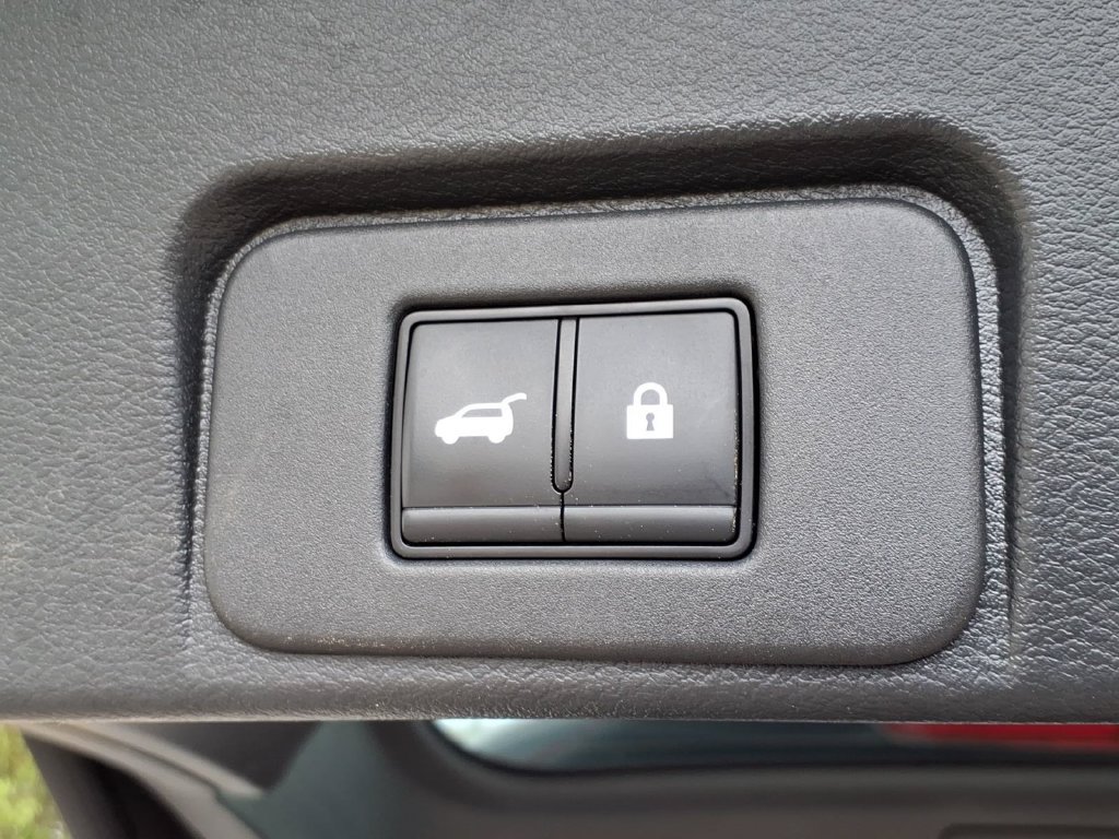 Certified 2023 Nissan Rogue SV w/ SV Premium B Package AWD/4WD image 14