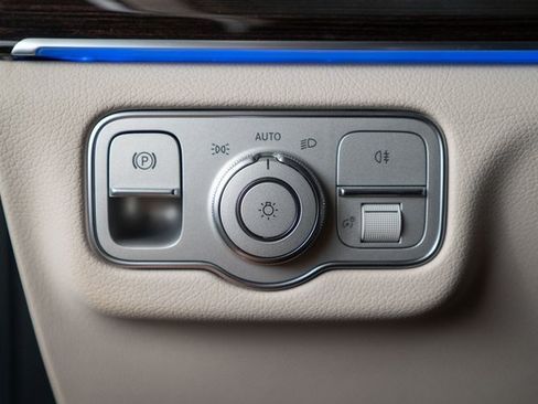 New 2026 Mercedes-Benz GLE 450 4MATIC image 17