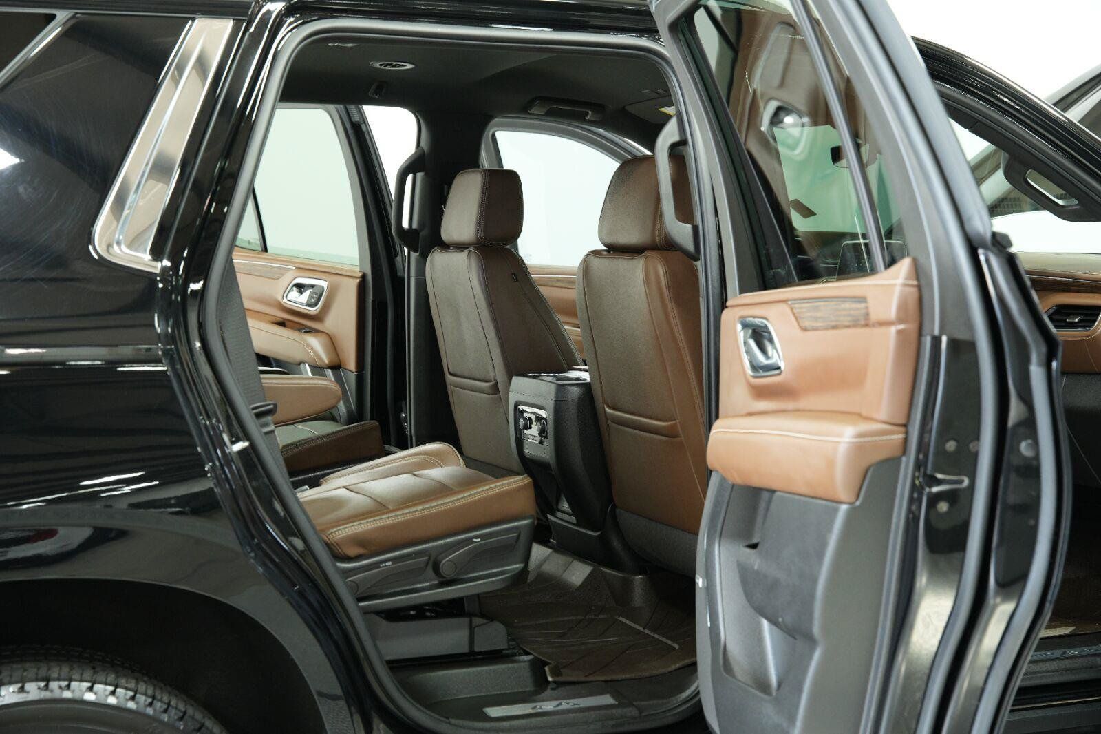 Certified 2023 Chevrolet Tahoe High Country AWD/4WD image 13