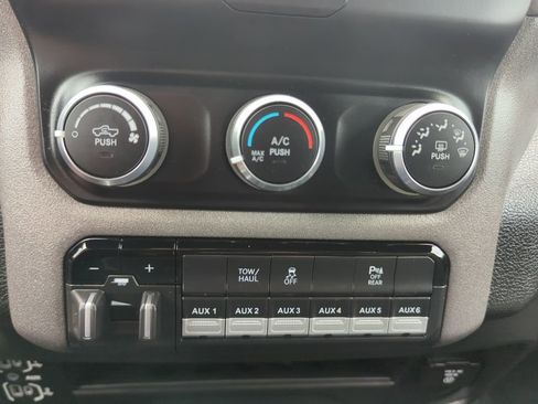 Used 2022 RAM 2500 Tradesman AWD/4WD image 22