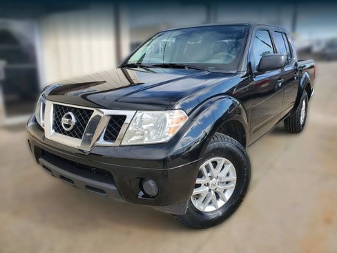 Used 2015 Nissan Frontier SV RWD image 6