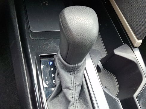 Used 2025 Toyota Camry LE FWD image 15