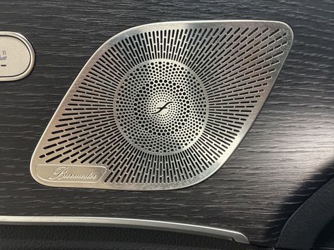 Used 2025 Mercedes-Benz GLE 450e 4MATIC image 13