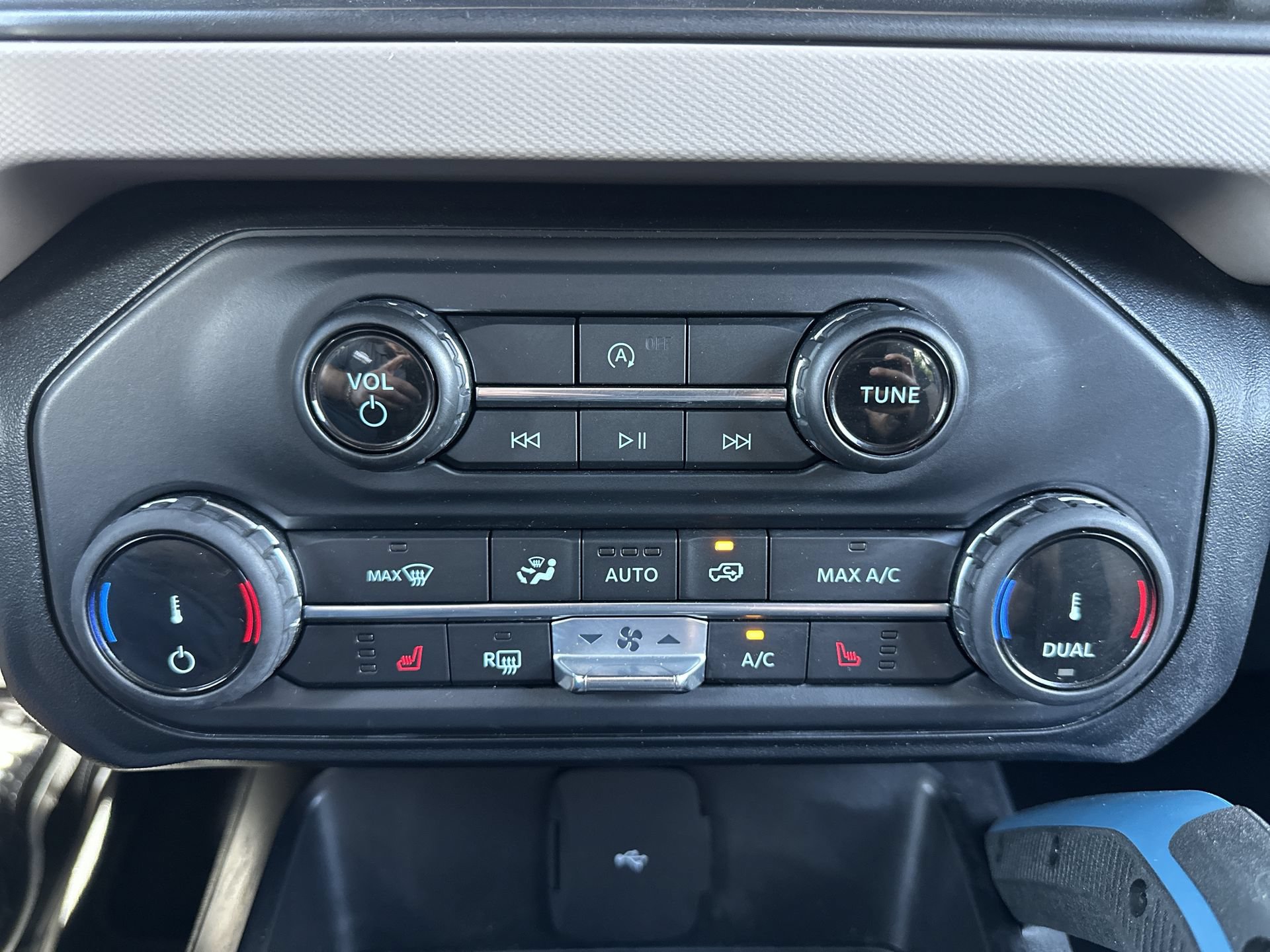 Used 2022 Ford Bronco Wildtrak AWD/4WD image 27