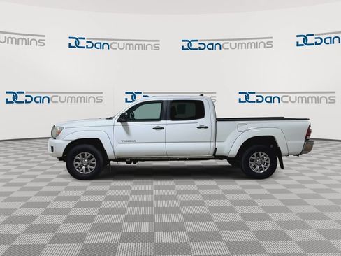 Used 2015 Toyota Tacoma 4x4 Double Cab w/ SR5 Package image 5