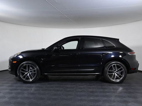 Used 2023 Porsche Macan AWD/4WD image 2