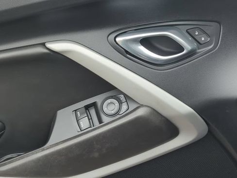 Used 2019 Chevrolet Camaro LS RWD image 13