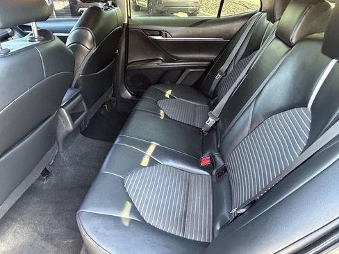 Used 2022 Toyota Camry SE FWD image 15