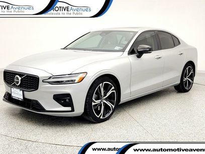 Used 2023 Volvo S60 B5 Core w/ Climate Package
