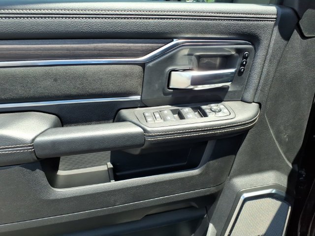 New 2026 RAM 2500 Laramie AWD/4WD image 5