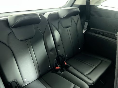 Certified 2024 Kia Sorento S FWD image 28