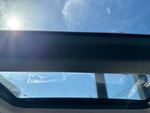 Used 2025 MAZDA CX-50 AWD 2.5 S w/ Premium Package image 17