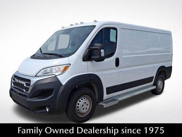 Used 2025 RAM ProMaster 2500 w/ U-Haul Equipment Group FWD image 3