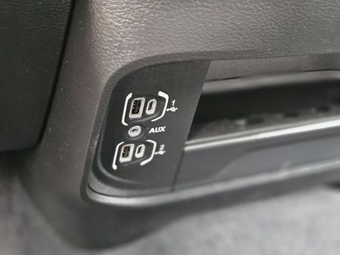 Used 2024 RAM 2500 Big Horn AWD/4WD image 27
