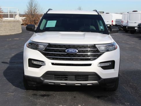 Used 2020 Ford Explorer XLT w/ Equipment Group 202A image 10
