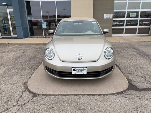 Used 2014 Volkswagen Beetle 1.8T image 4