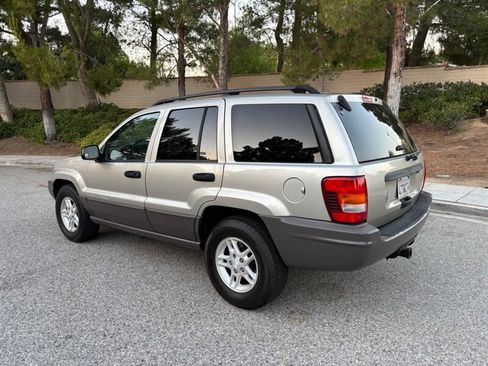 Used 2003 Jeep Grand Cherokee Laredo image 3