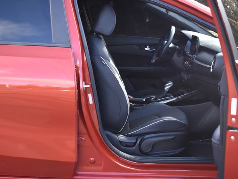 Used 2021 Kia Forte GT-Line image 23